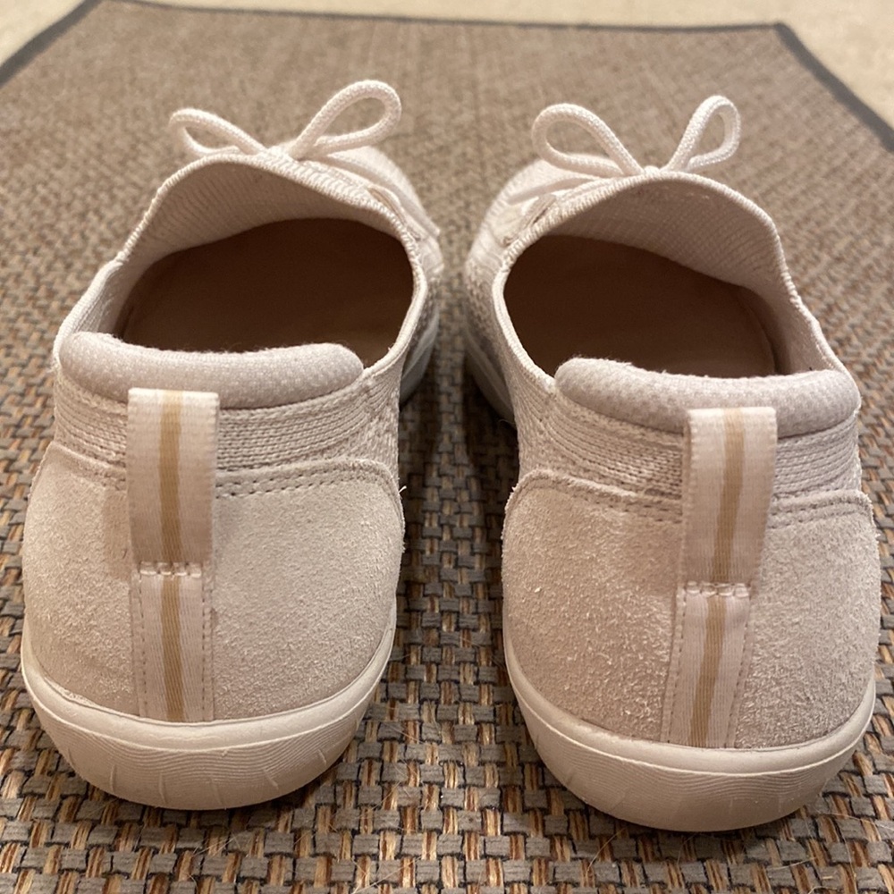 Skechers 8 Off White Memory Foam Slip On Sneakers - Picture 5 of 10